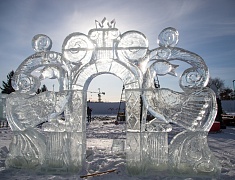 В Благовещенске возводят зимний городок