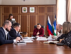 Ход строительства крупнейшего в Благовещенске объекта обсудили на совещании в городской администрации