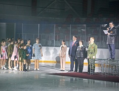 Юные благовещенские фигуристы представили программу «Помним сердцем», посвященную Дню Победы