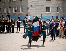 В Благовещенске прошли торжественные церемонии у памятников основателям города