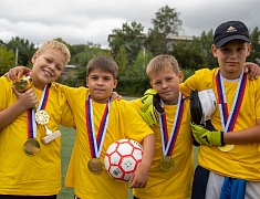 Мэр Олег Имамеев поздравил участников «Дворового турнира» с закрытием сезона