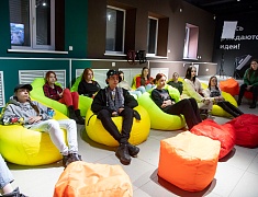 В Молодежном гараже расцвела «Крымская весна»