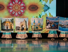 В Благовещенске с 90-летием поздравили Центр эстетического воспитания детей им. В. В. Белоглазова