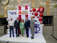 В Благовещенске медработников поздравили с профессиональным праздником