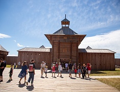 Более 4 с половиной тысяч благовещенцев отметили День государственного флага