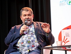 Встреча с Сергеем Лукьяненко прошла в Благовещенске