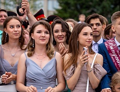 В Благовещенске отгремел выпускной