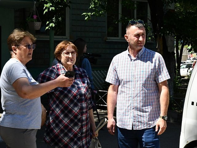 В Благовещенске отремонтировали один из проблемных внутридворовых проездов 