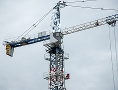 В новой школе в микрорайоне Благовещенска утепляют фасад и готовятся запускать тепло