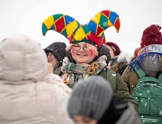 На площади Ленина и набережной Амура прошли народные гуляния в честь масленицы
