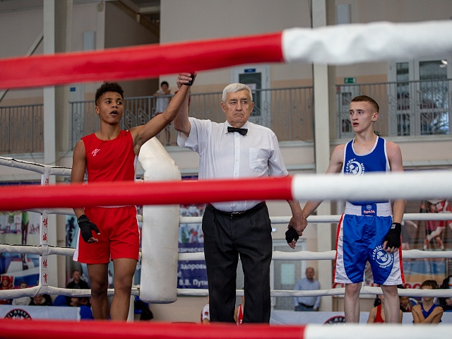 В Благовещенске состоялся турнир по боксу, посвященный памяти мастера спорта СССР Виктора Лихогра