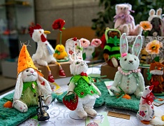 В Благовещенске впервые прошел Бал кукол