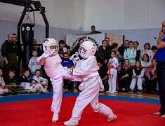 В спортивной школе «Центр боевых искусств» областного центра прошли чемпионат и первенство города, посвящённые памяти Алексея Новикова