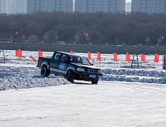 Автомобильные гонки в рамках Международного российско-китайского фестиваля зимних видов спорта