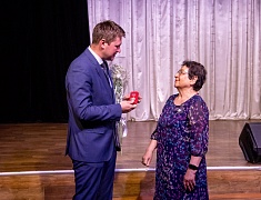 Знаки «50 лет Байкало-Амурской магистрали» вручили благовещенцам