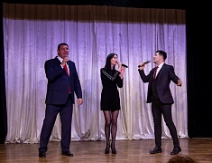 В областном центре знак за «стройку века» получили девять благовещенских ветеранов-бамовцев