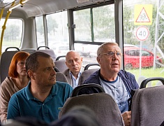 Мэр Олег Имамеев проехал в автобусе с представителями перевозчиков