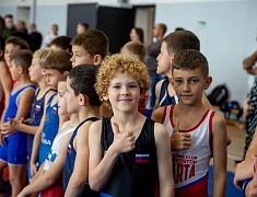 Памятный турнир по вольной борьбе в Благовещенске объединил спортсменов из семи регионов Дальнего Востока