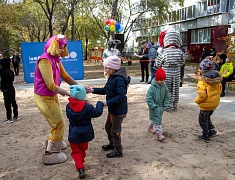 В Благовещенске открыли ещё 3 обновлённые детские площадки