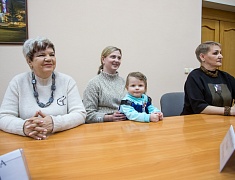 Мэр Благовещенска Олег Имамеев наградил победителей и участников конкурса «Город в праздничном наряде»