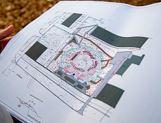 Мэр Благовещенска Олег Имамеев провел выездное совещание по благоустройству сквера водников