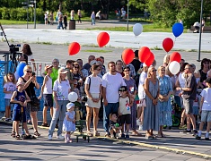 Парад семей прошел на набережной Благовещенска