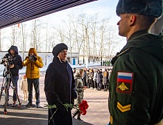 Мемориальную доску в память о герое СВО открыли в школе №10 Благовещенска