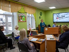 Заместитель мэра Виктория Хопатько оценила результаты работы корпоративных программ в школах и детских садах Благовещенска