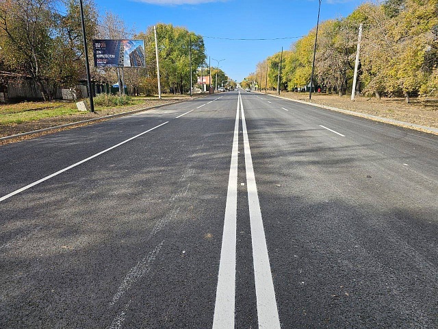 Один из обновленных участков улицы Горького ждет автомобилистов и пешеходов 