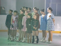 Юные благовещенские фигуристы представили программу «Помним сердцем», посвященную Дню Победы