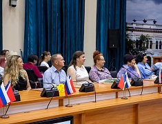 Накануне Дня работника торговли в Благовещенске чествовали руководителей, продавцов, менеджеров и официантов