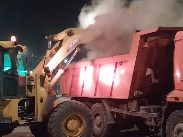 Где потрудились коммунальные службы в ночь со 2 на 3 апреля? 