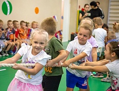 Маленькие патриоты отметили День флага в детских садах Благовещенска