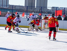Соревнования по хоккею в рамках Международного российско-китайского фестиваля зимних видов спорта