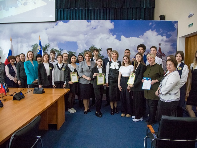 В Благовещенске назвали лучших учеников года