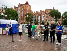 Больше 100 благовещенцев почтили память детей-жертв войны в Донбассе