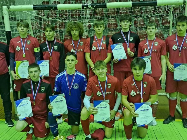 Благовещенцы одержали победу в областной спартакиаде школьников по мини-футболу