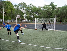На базе стадиона гимназии №1 стартовали «Футбольные каникулы»