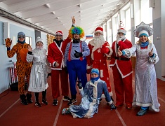 В Благовещенске состоялся новогодний забег в карнавальных костюмах