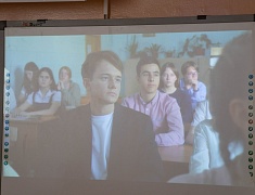 К проекту «Киноуроки в школах России» продолжают присоединяться благовещенские школы