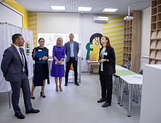 Мэр Олег Имамеев провел рабочее совещание по модернизации библиотеки "Солнечная"