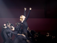 Ледовое шоу «Вальс Победы»