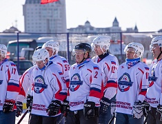 Соревнования по хоккею в рамках Международного российско-китайского фестиваля зимних видов спорта