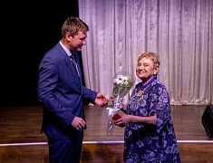 Знаки «50 лет Байкало-Амурской магистрали» вручили благовещенцам