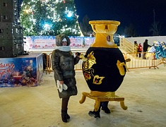 «Валенки-шоу» развернулось на главной площади Благовещенска 31 декабря