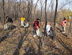 В рамках акции «Город берегу» большой субботник прошел на улице Чайковского