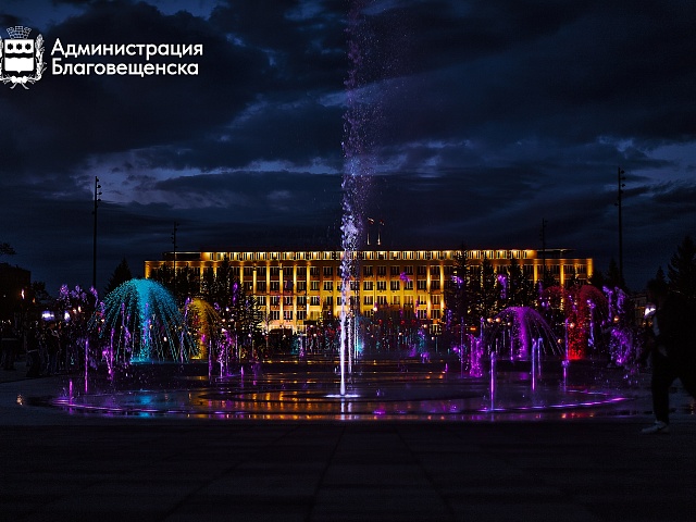 Фонтаны на площади Ленина обзавелись новыми песнями и поменяли график работы