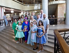 В Благовещенске впервые прошел Бал кукол