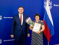 Представителей сферы торговли чествовали в Благовещенске