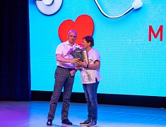 В Благовещенске медработников поздравили с профессиональным праздником